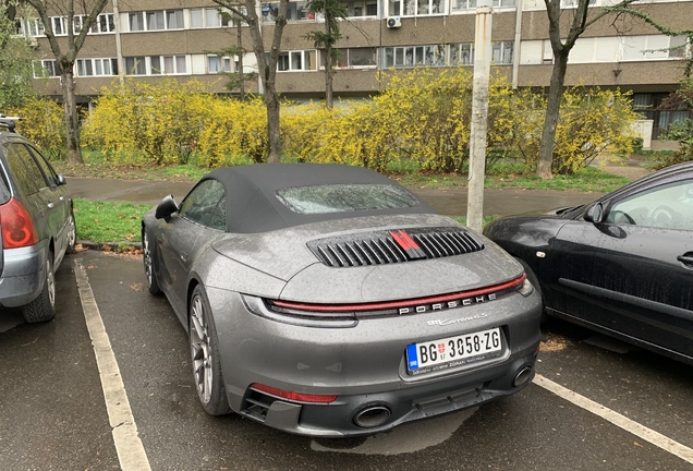 Porsche 992 Carrera 4S Cabriolet