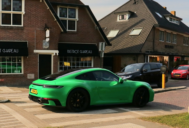 Porsche 992 Carrera 4S