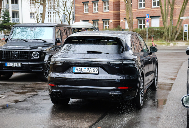 Porsche 9YA Cayenne GTS