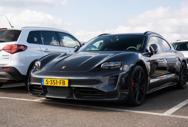 Porsche Taycan GTS Sport Turismo