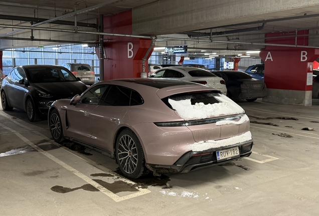 Porsche Taycan GTS Sport Turismo