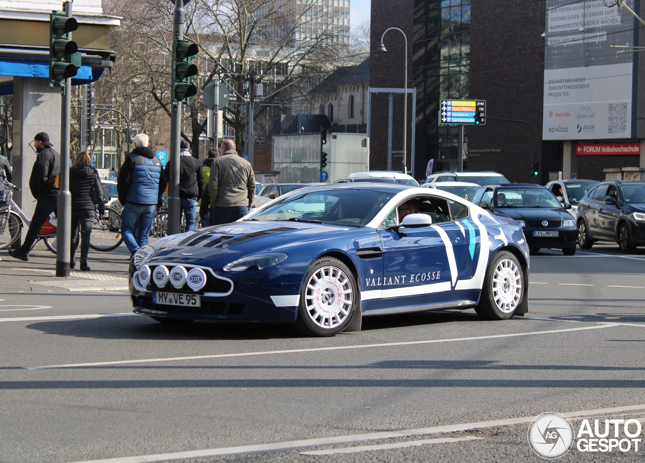 Aston Martin V8 Vantage