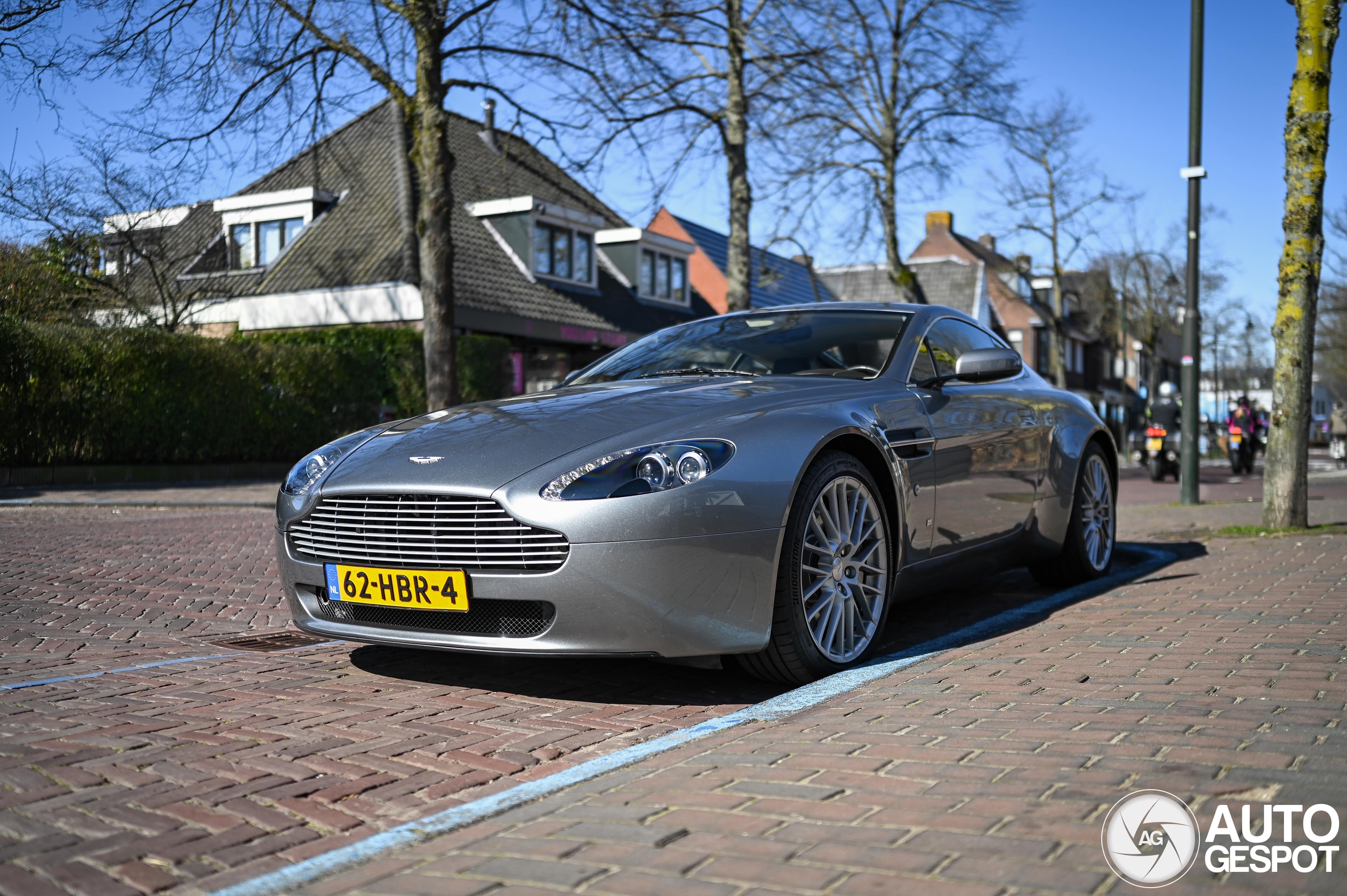 Aston Martin V8 Vantage