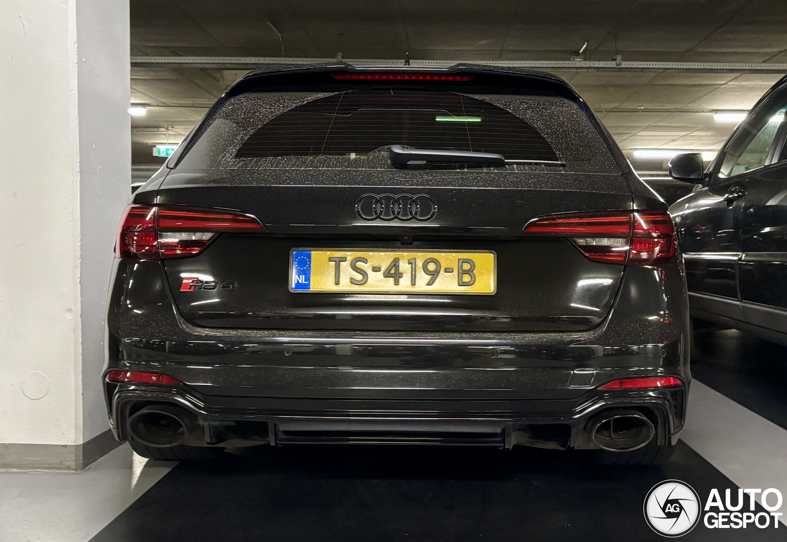 Audi RS4 Avant B9