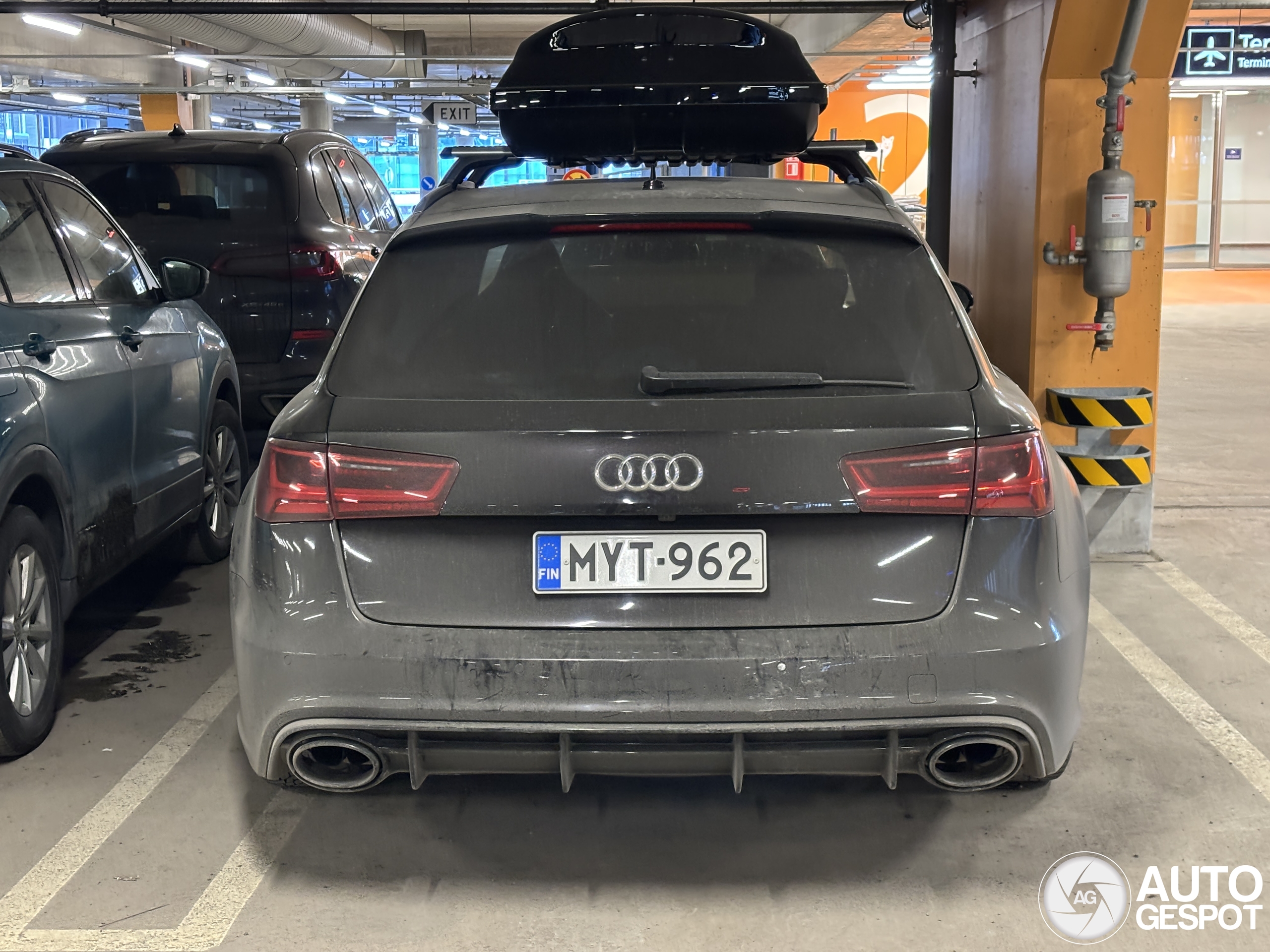 Audi RS6 Avant C7 2015