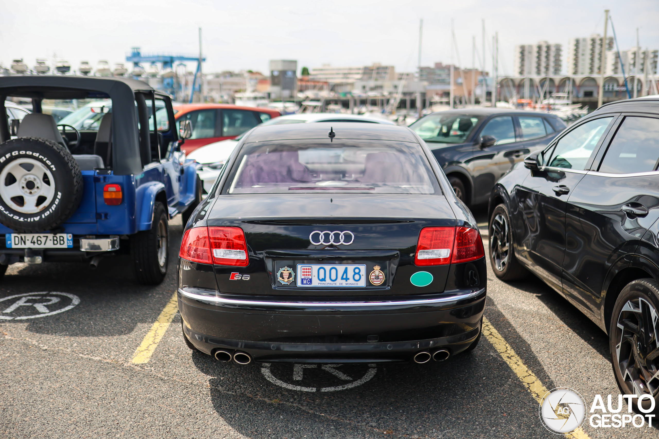 Audi S8 D3