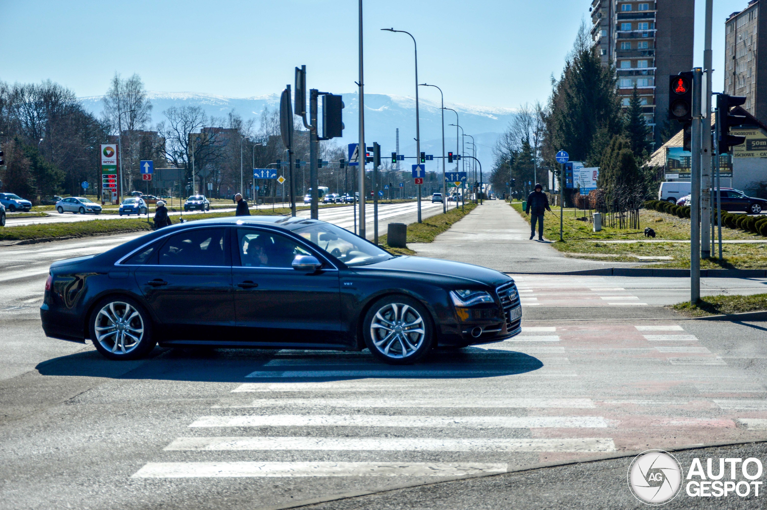 Audi S8 D4