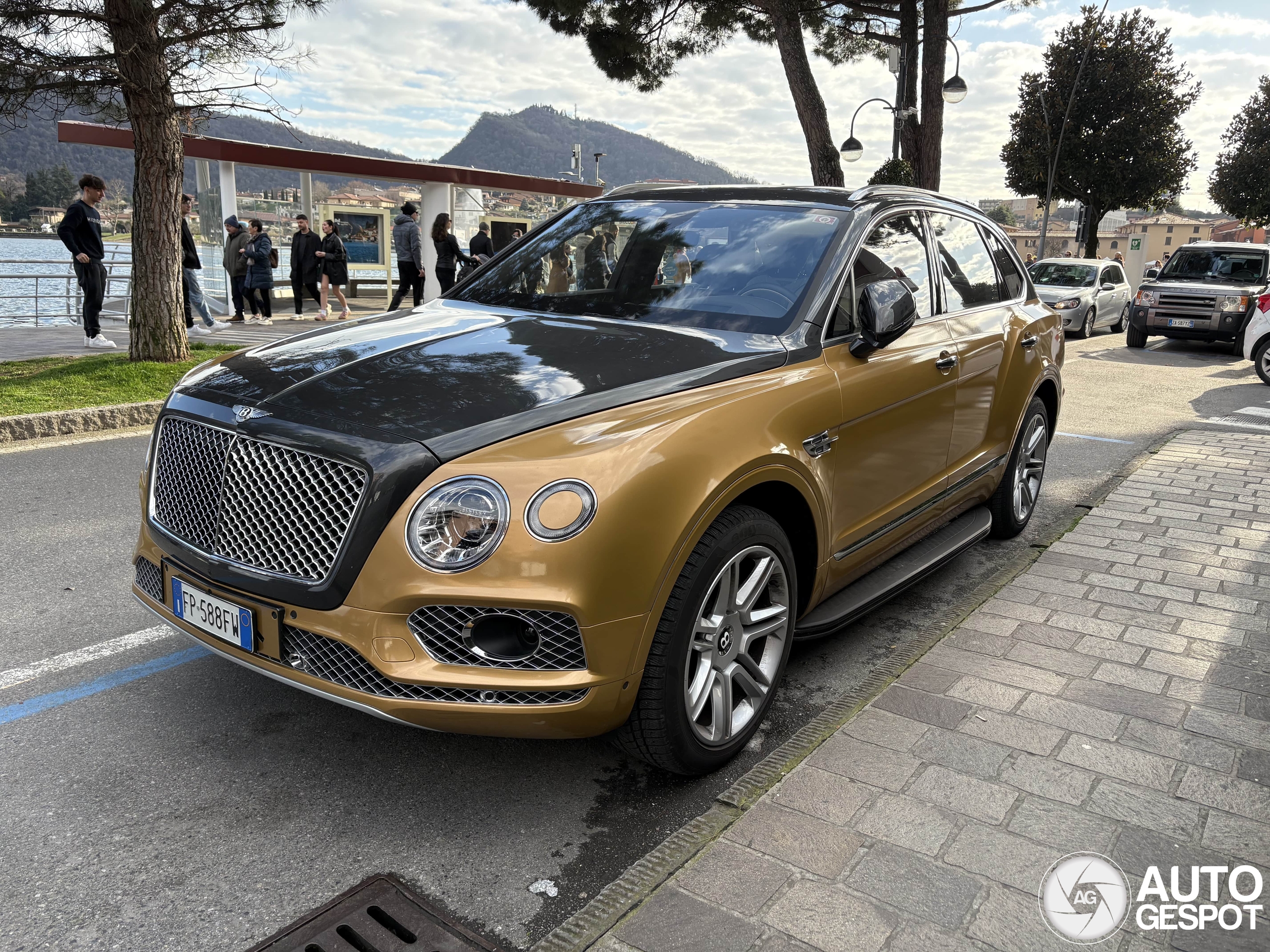 Bentley Bentayga V8