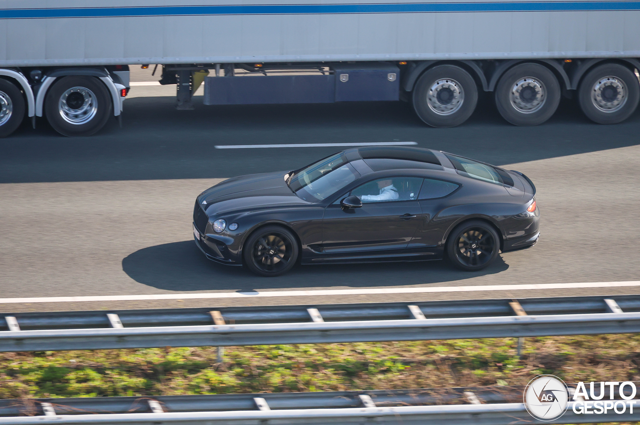 Bentley Continental GT V8 S 2023