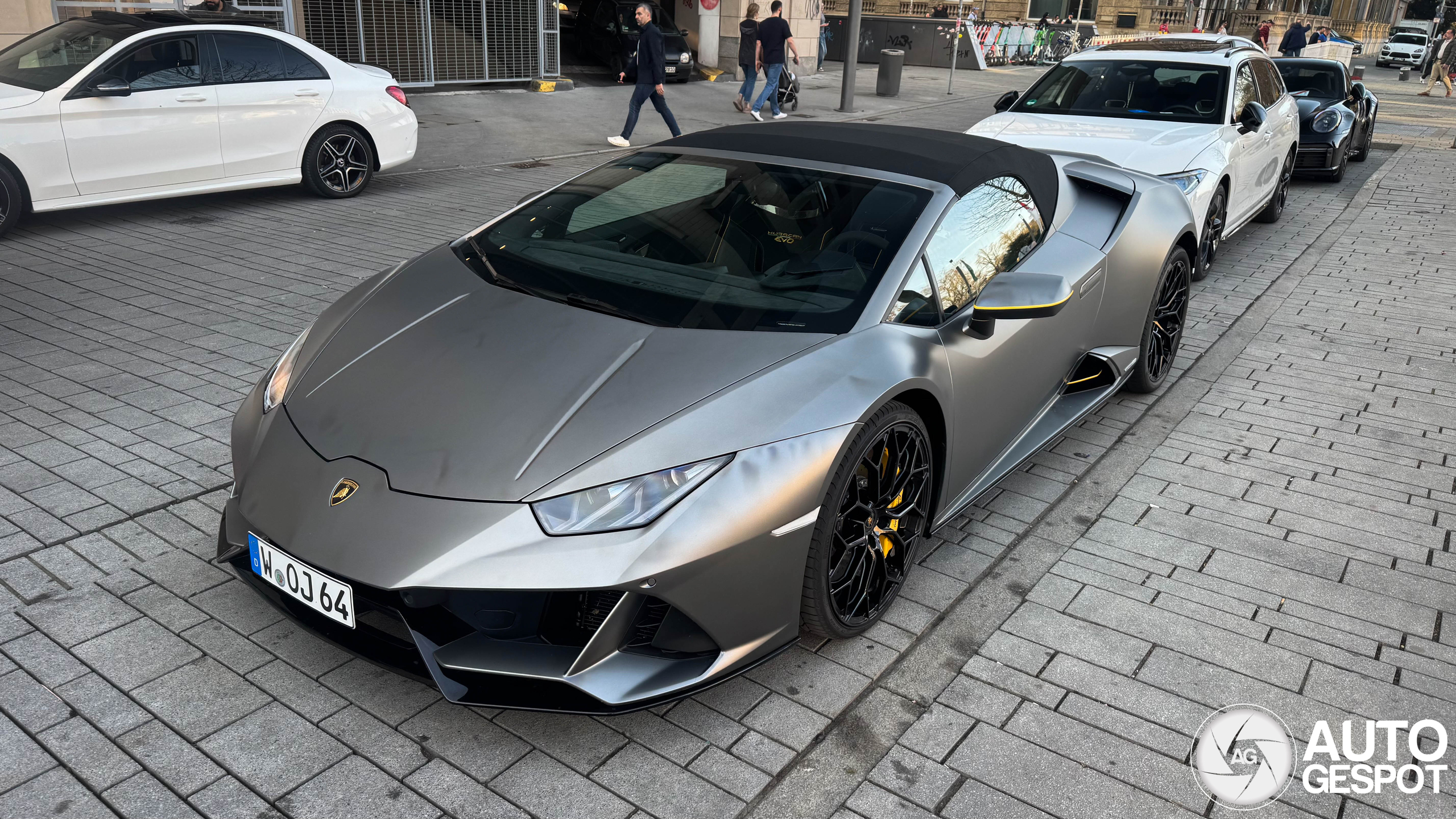 Lamborghini Huracán LP640-4 EVO Spyder
