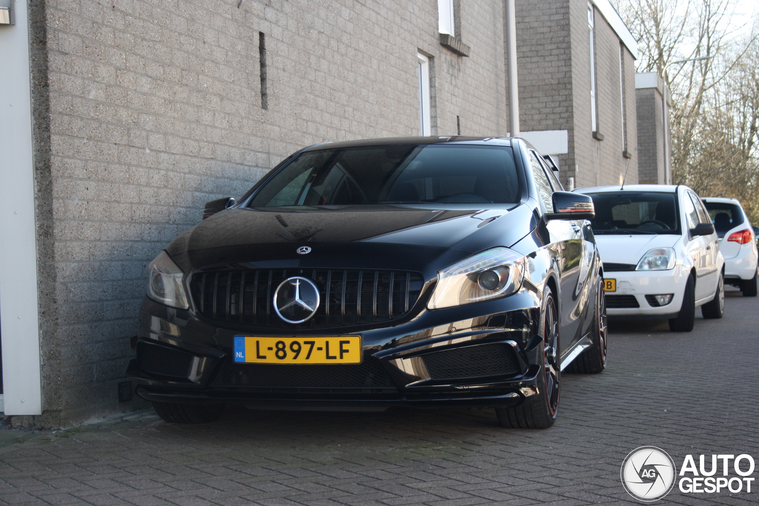 Mercedes-Benz A 45 AMG