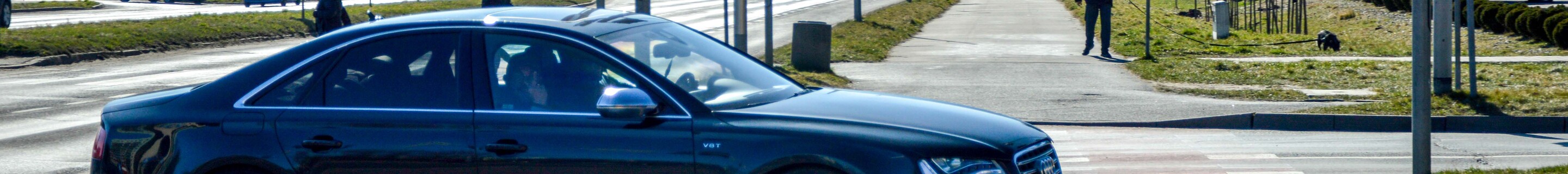 Audi S8 D4