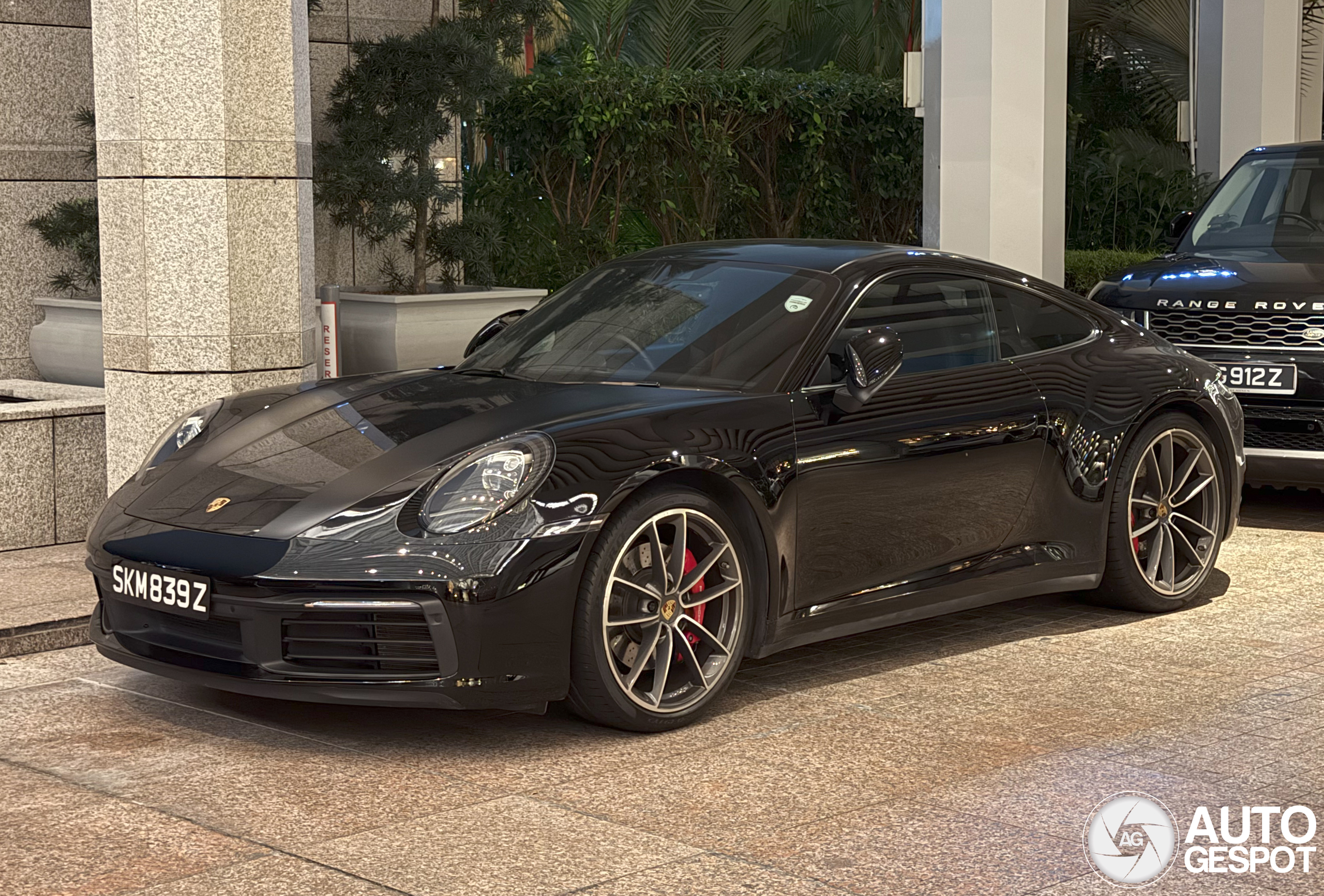 Porsche 992 Carrera 4S