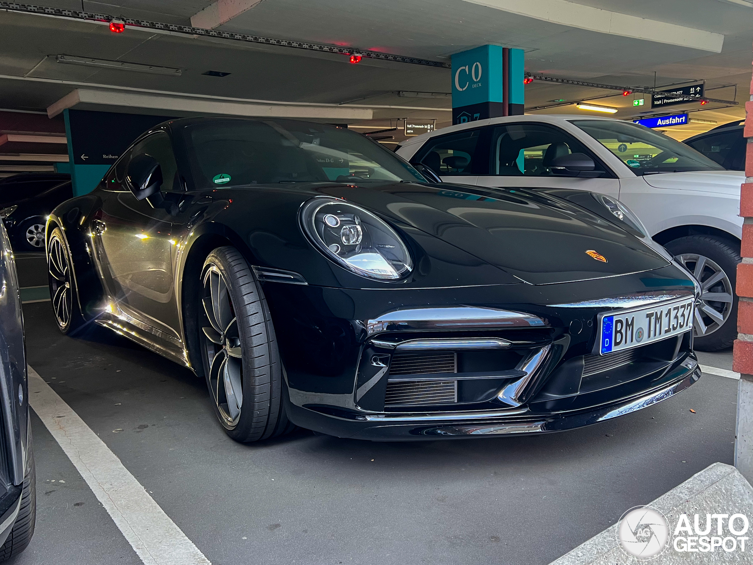 Porsche 992 Carrera S