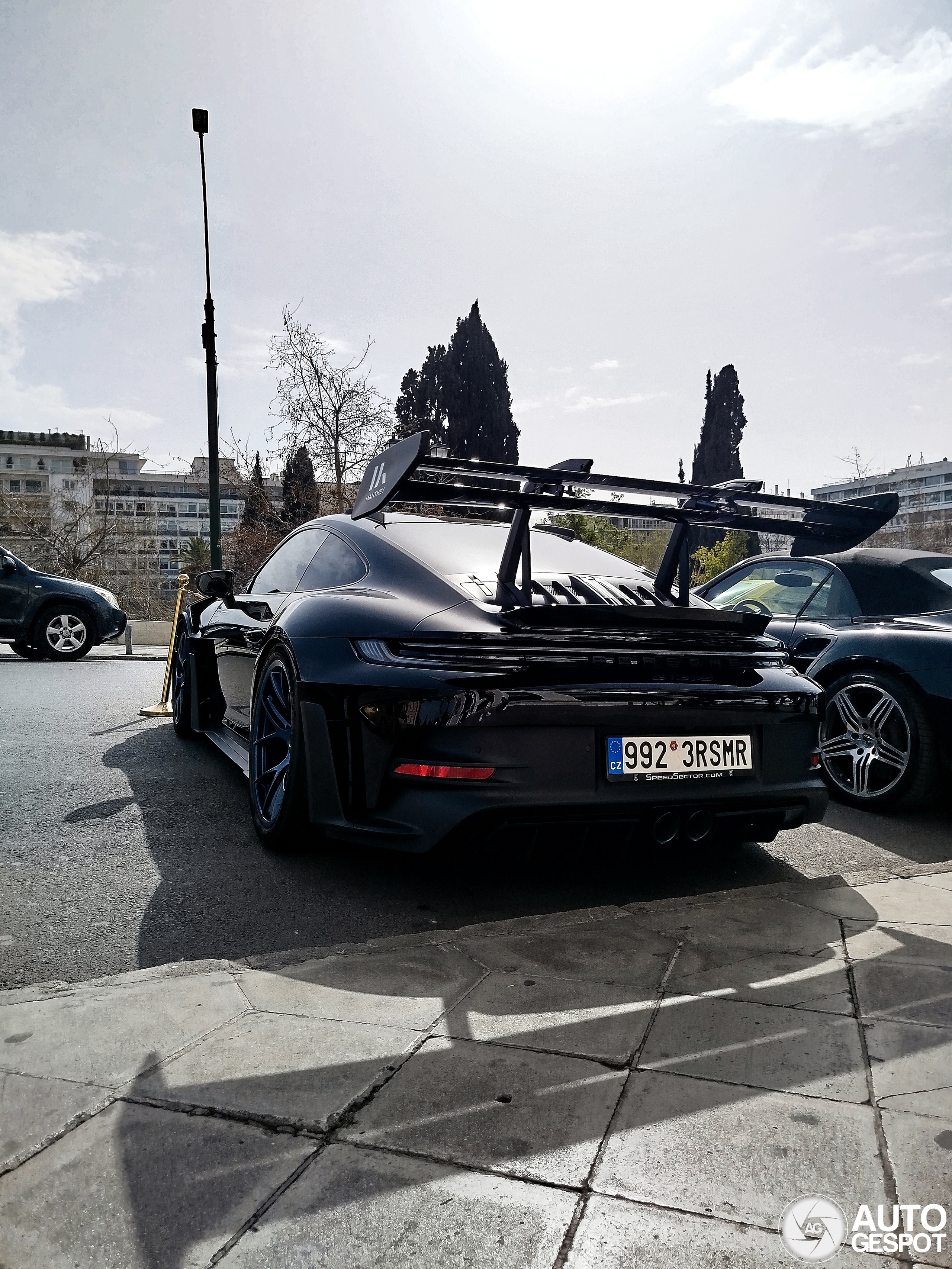 Porsche 992 GT3 RS Weissach Package