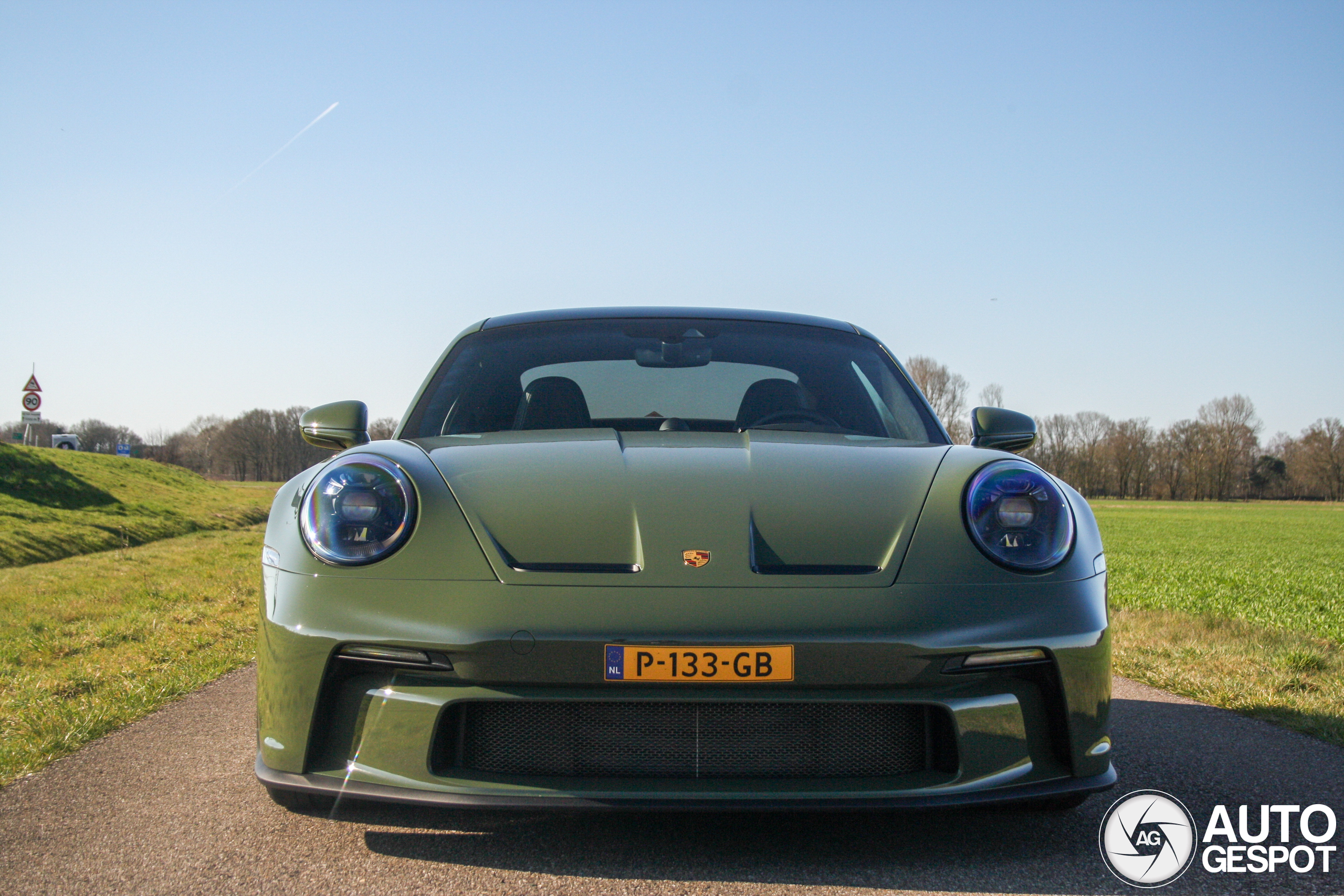 Porsche 992 GT3 Touring