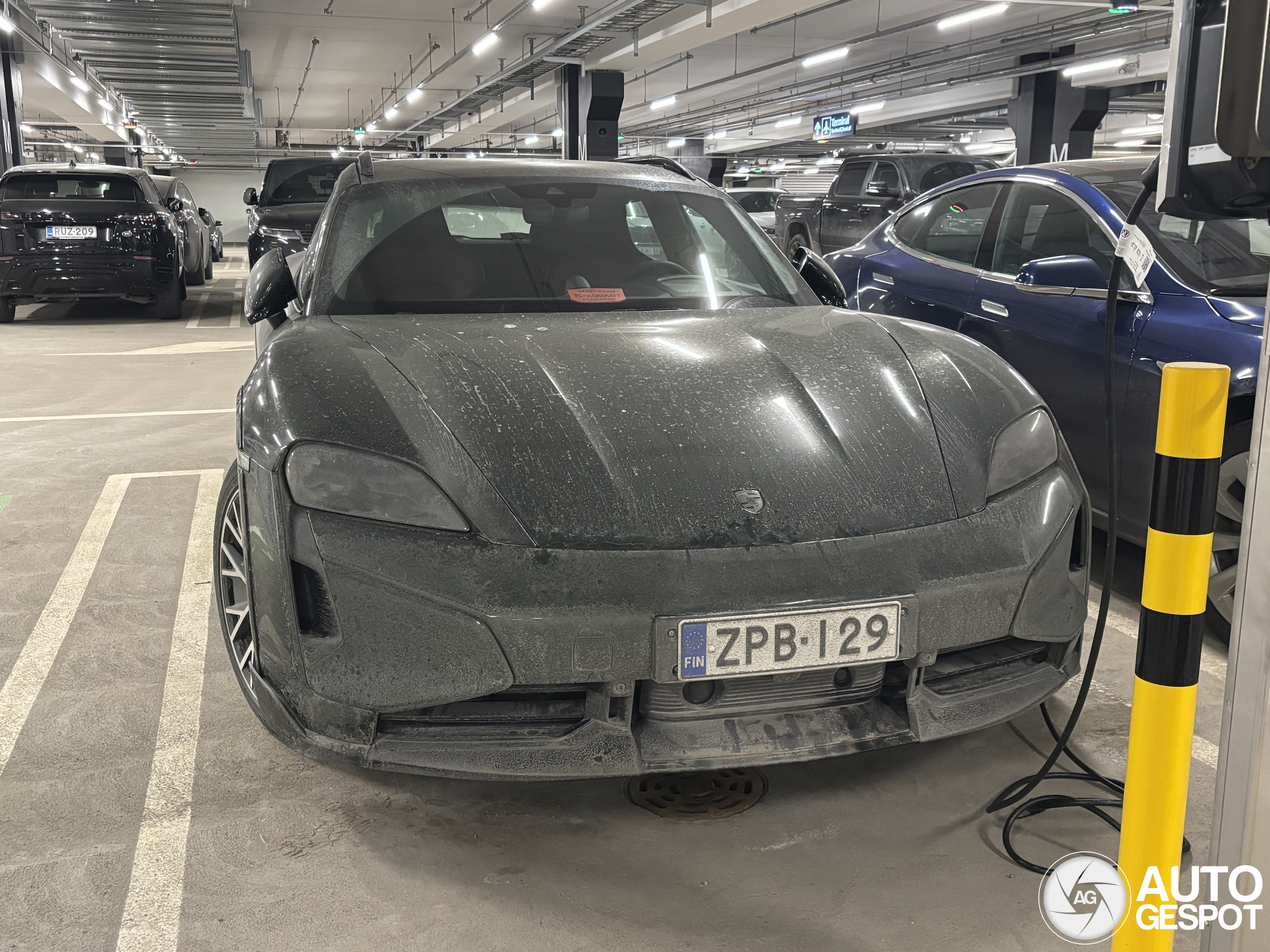 Porsche Taycan Turbo S Cross Turismo MkII