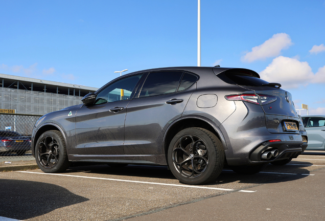 Alfa Romeo Stelvio Quadrifoglio 2020