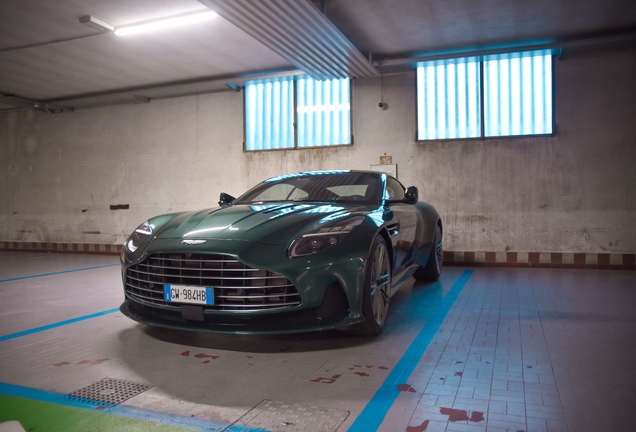 Aston Martin DB12