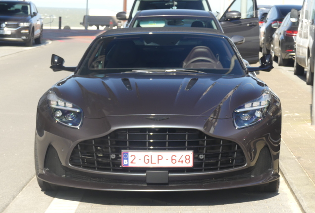 Aston Martin DB12 Volante