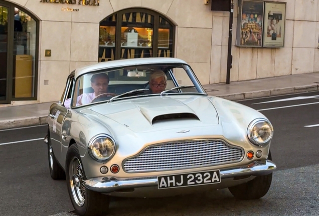 Aston Martin DB4 Superleggera