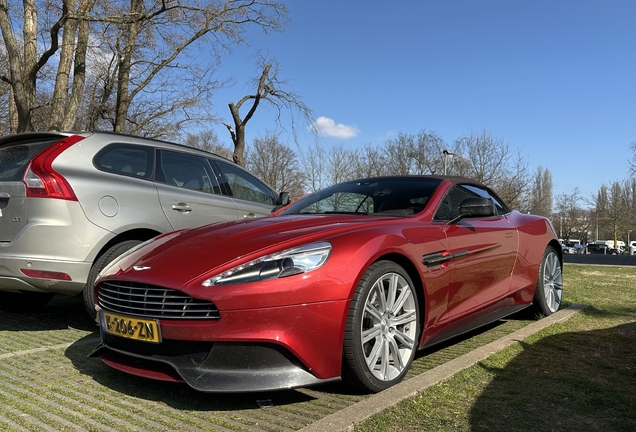 Aston Martin Vanquish Volante