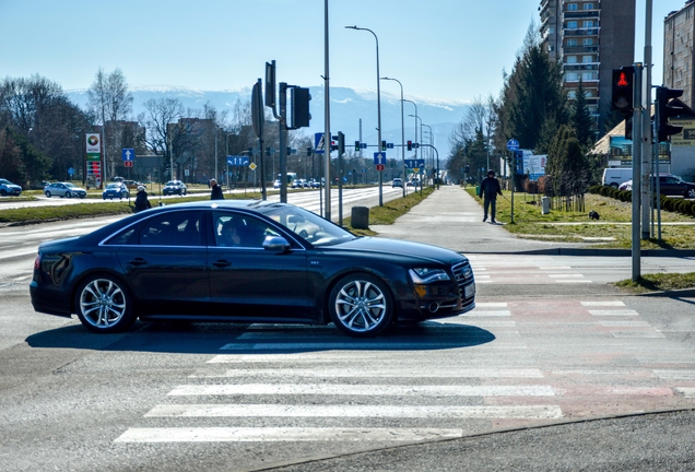 Audi S8 D4