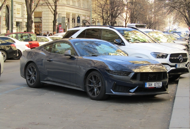 Ford Mustang Dark Horse 2024