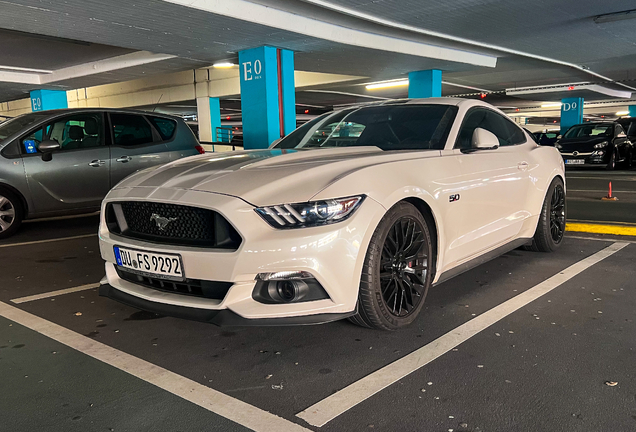 Ford Mustang GT 2015
