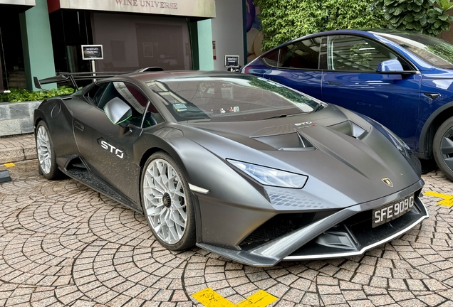 Lamborghini Huracán LP640-2 STO
