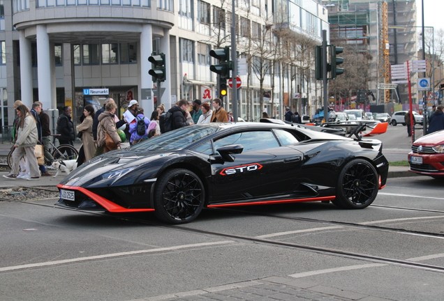 Lamborghini Huracán LP640-2 STO