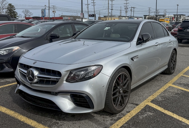 Mercedes-AMG E 63 S W213