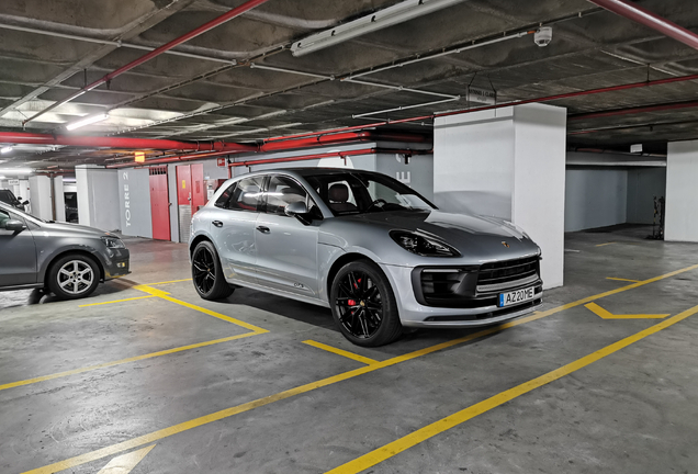 Porsche 95B Macan GTS MkIII