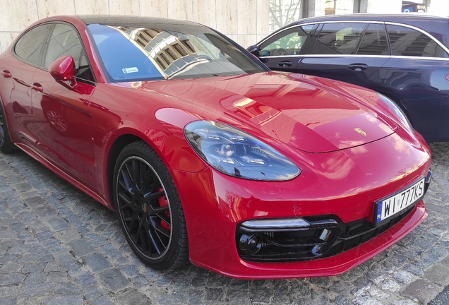 Porsche 971 Panamera GTS MkI