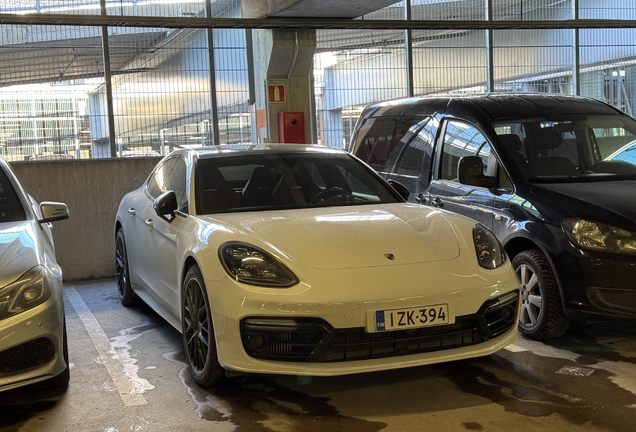 Porsche 971 Panamera Turbo S E-Hybrid