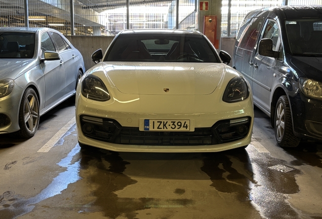 Porsche 971 Panamera Turbo S E-Hybrid