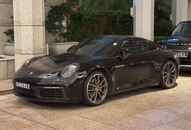 Porsche 992 Carrera 4S