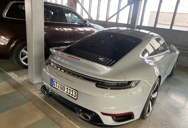 Porsche 992 Sport Classic