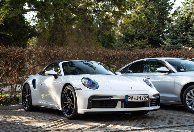 Porsche 992 Turbo Cabriolet