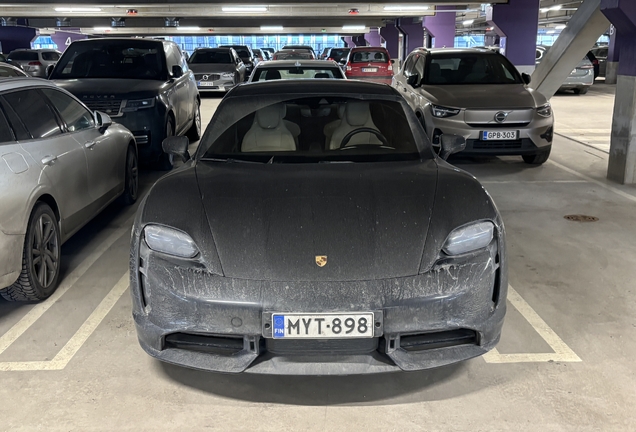 Porsche Taycan Turbo