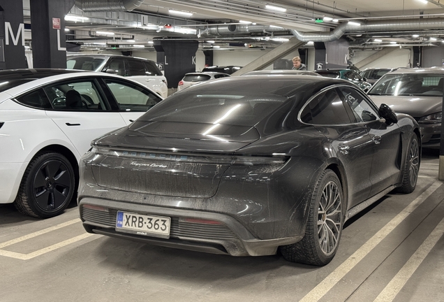 Porsche Taycan Turbo