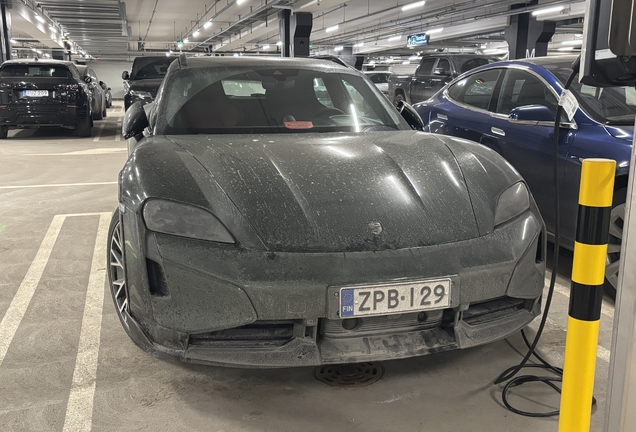 Porsche Taycan Turbo S Cross Turismo MkII