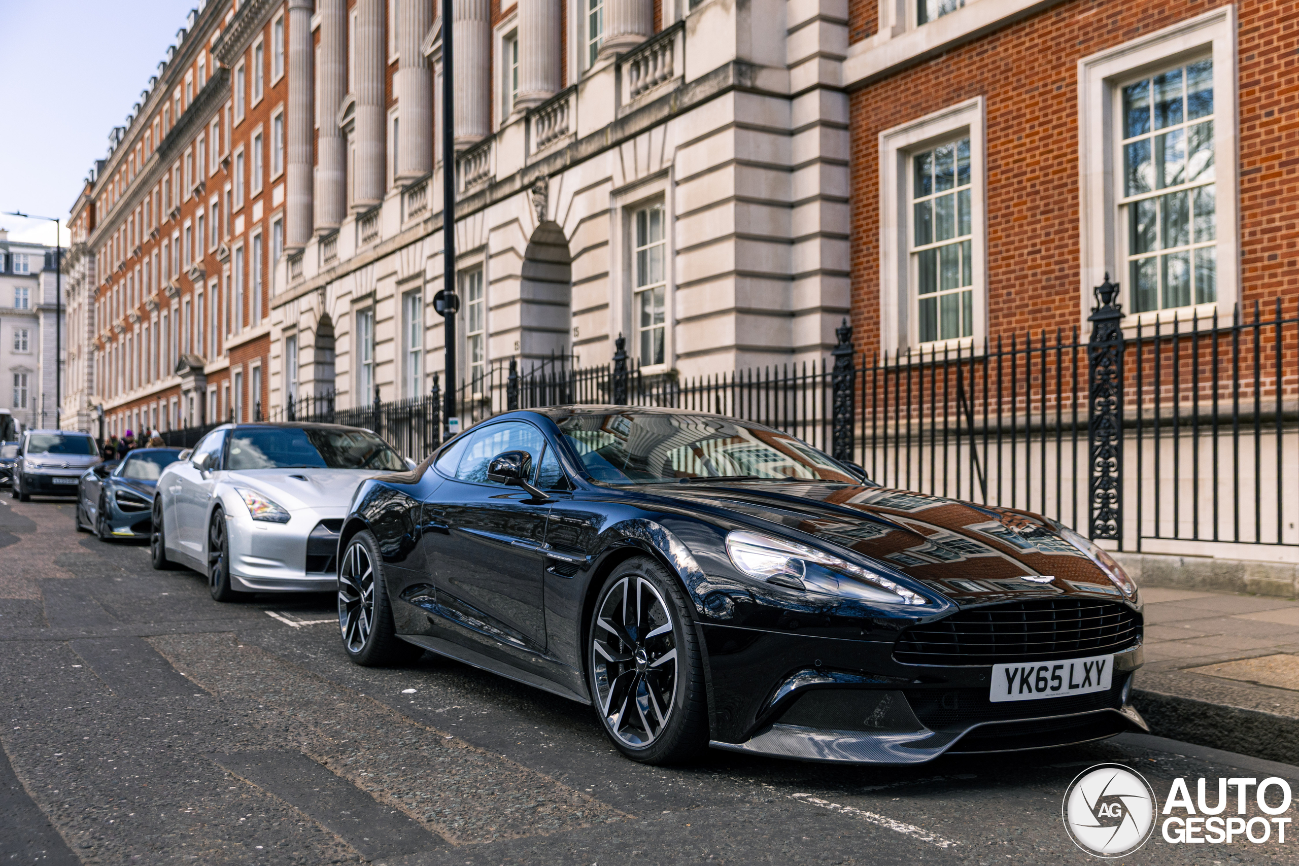 Aston Martin Vanquish 2013