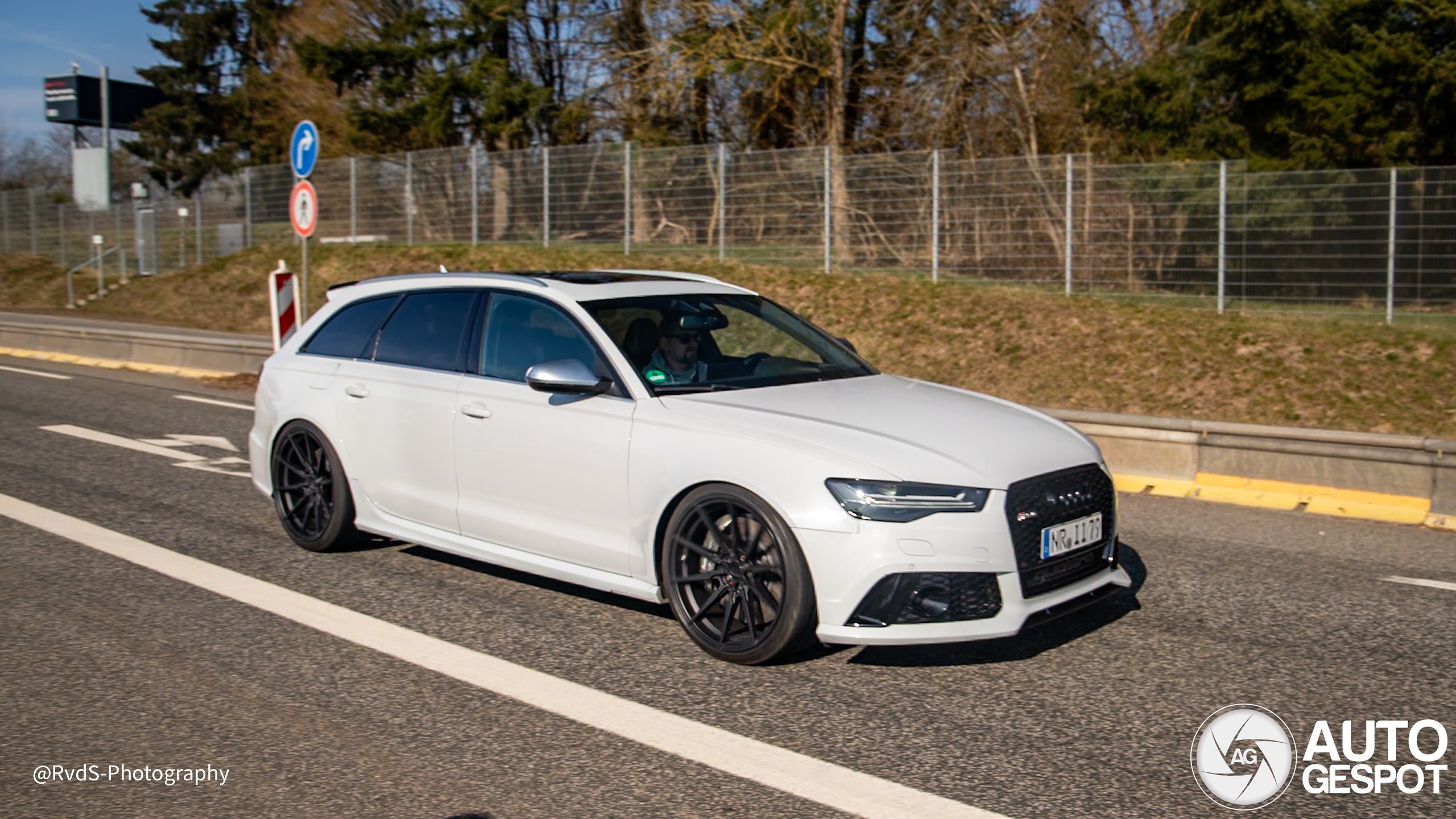 Audi RS6 Avant C7 2015