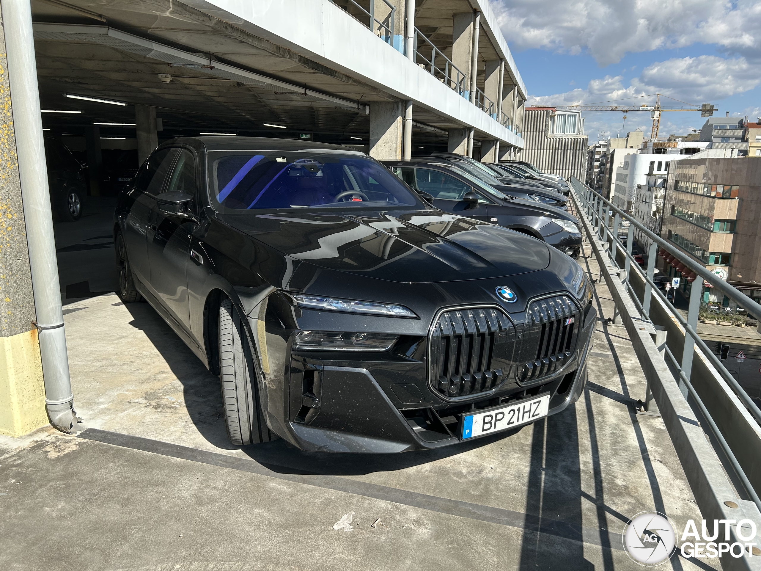 BMW M760e xDrive