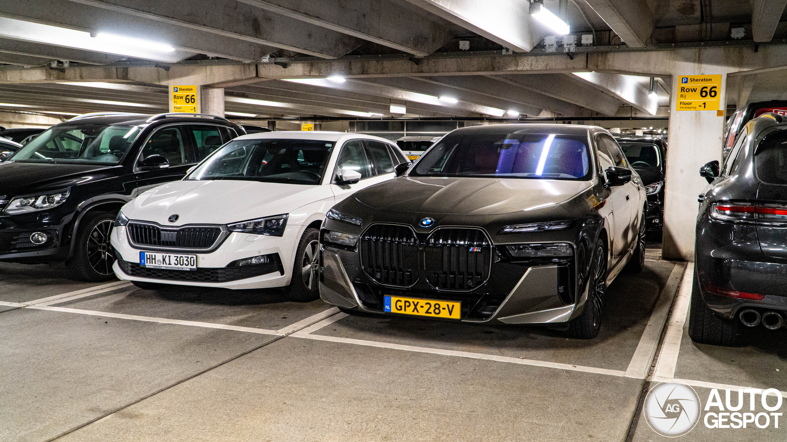BMW M760e xDrive