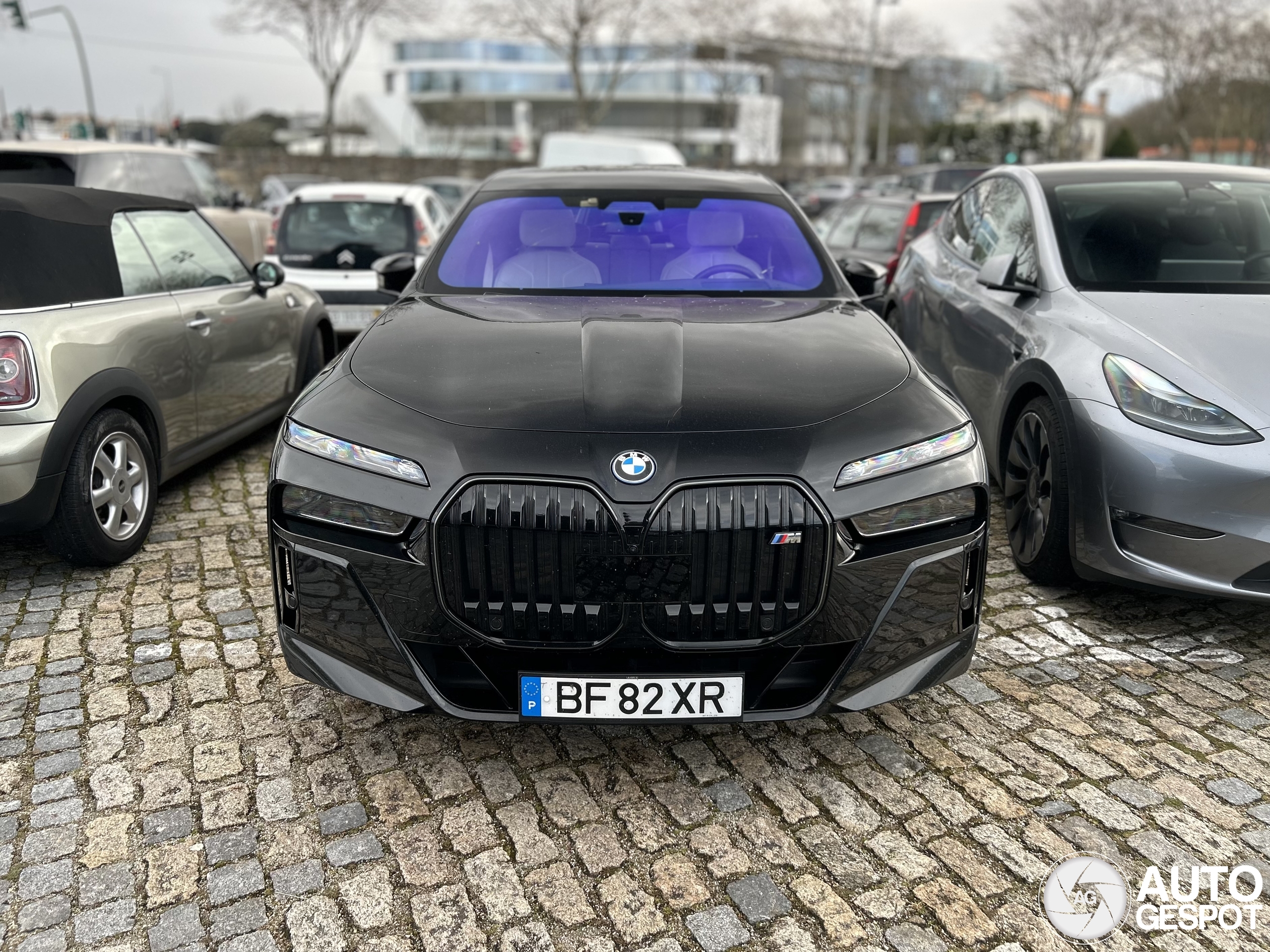 BMW M760e xDrive
