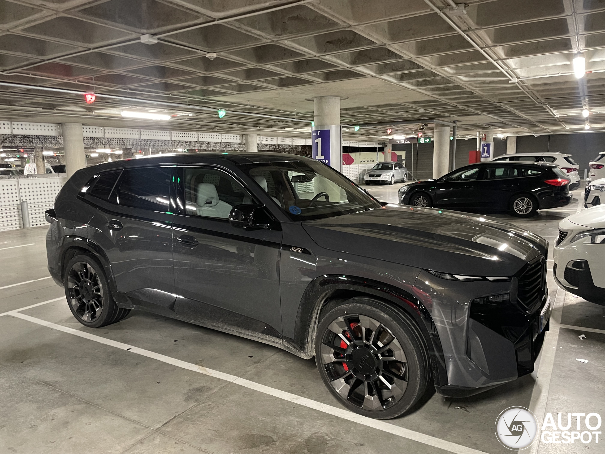 BMW XM G09