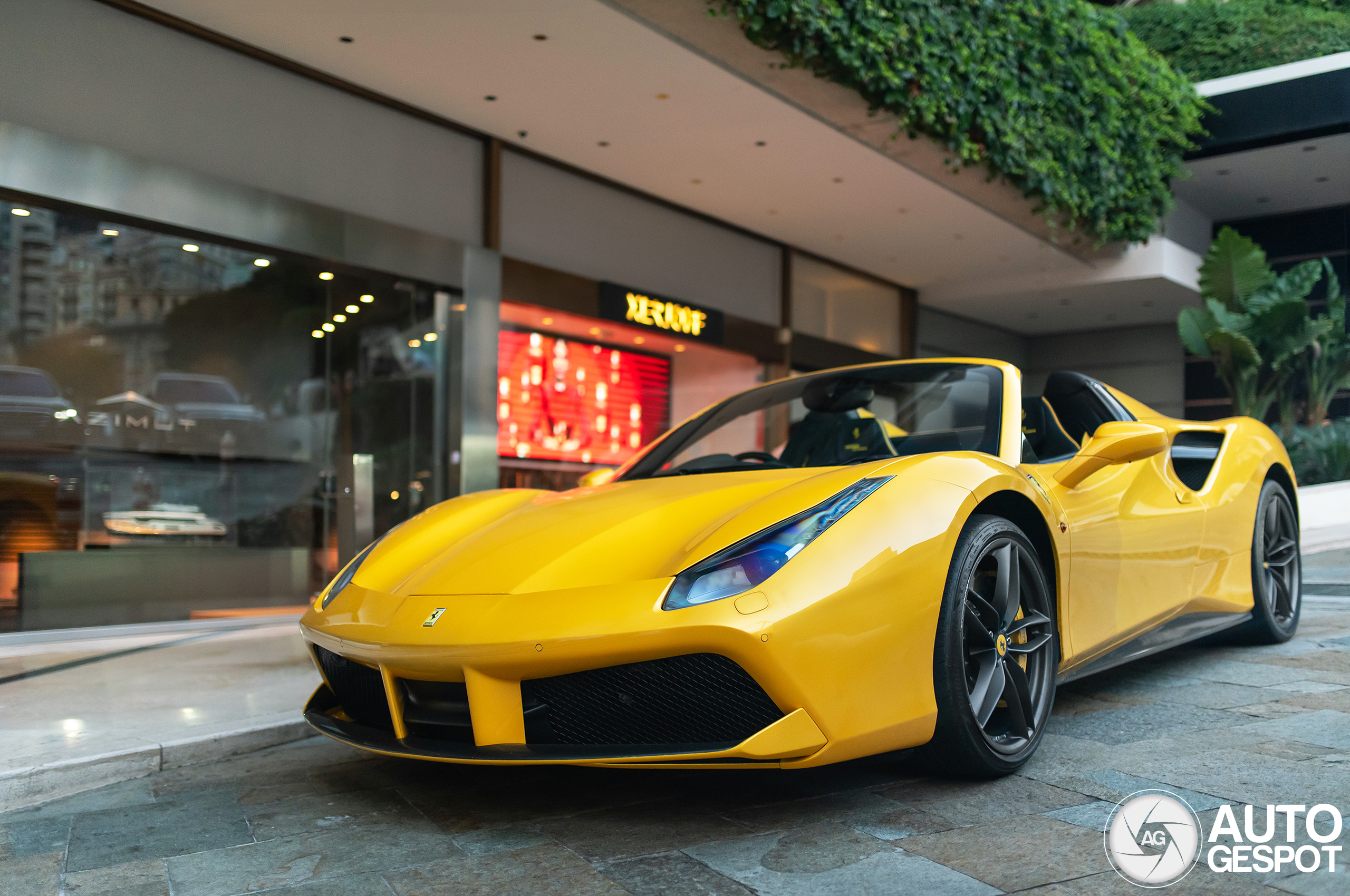 Ferrari 488 Spider