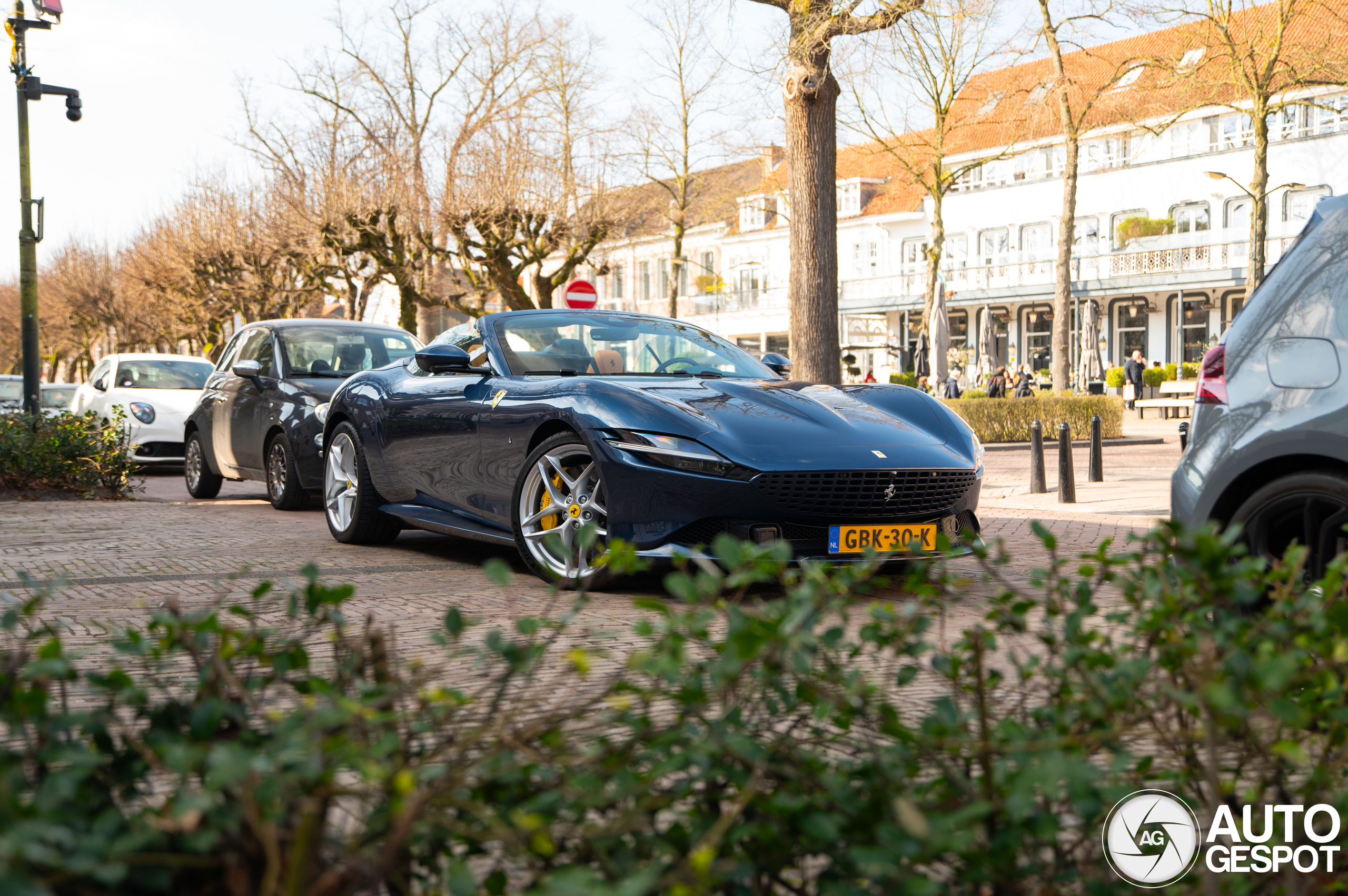 Ferrari Roma Spider